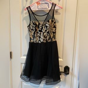 Roberta Short Gold Sequin Dress